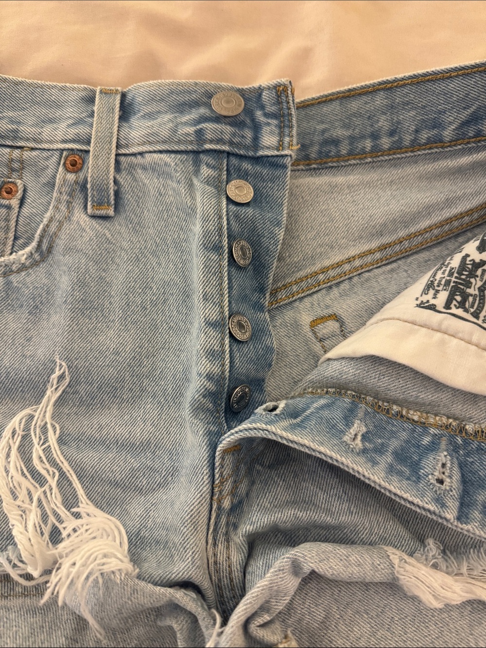 Classic Light Blue Distressed Levi’s Denim Shorts - Women - Picture 4 of 4